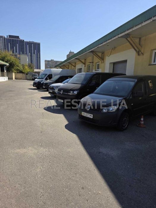 Без комісії. Оренда приміщення 1251 м² Володимира Сікевича буд. № 20-А