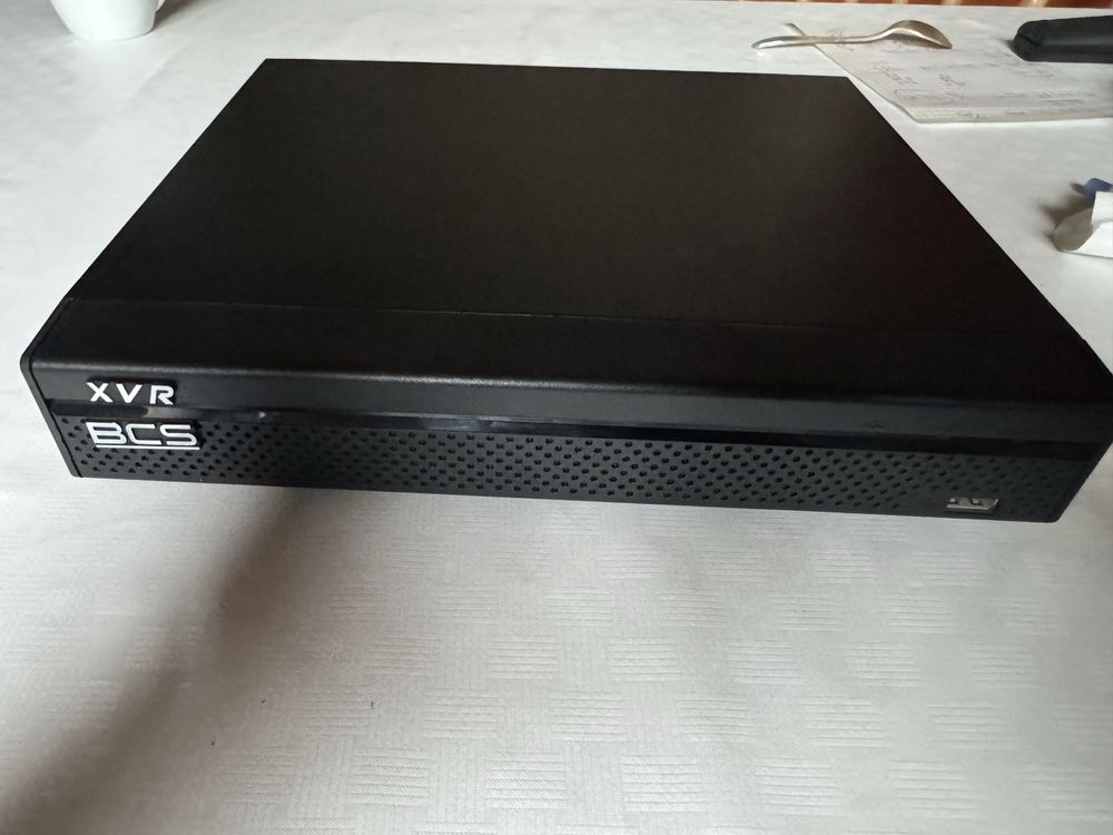 Rejestrator do kamer BCS-XVR0801 nowy