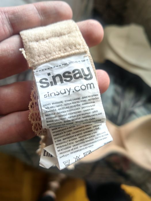 2 staniki do karmienia piersią Sinsay 85D i drugi XL