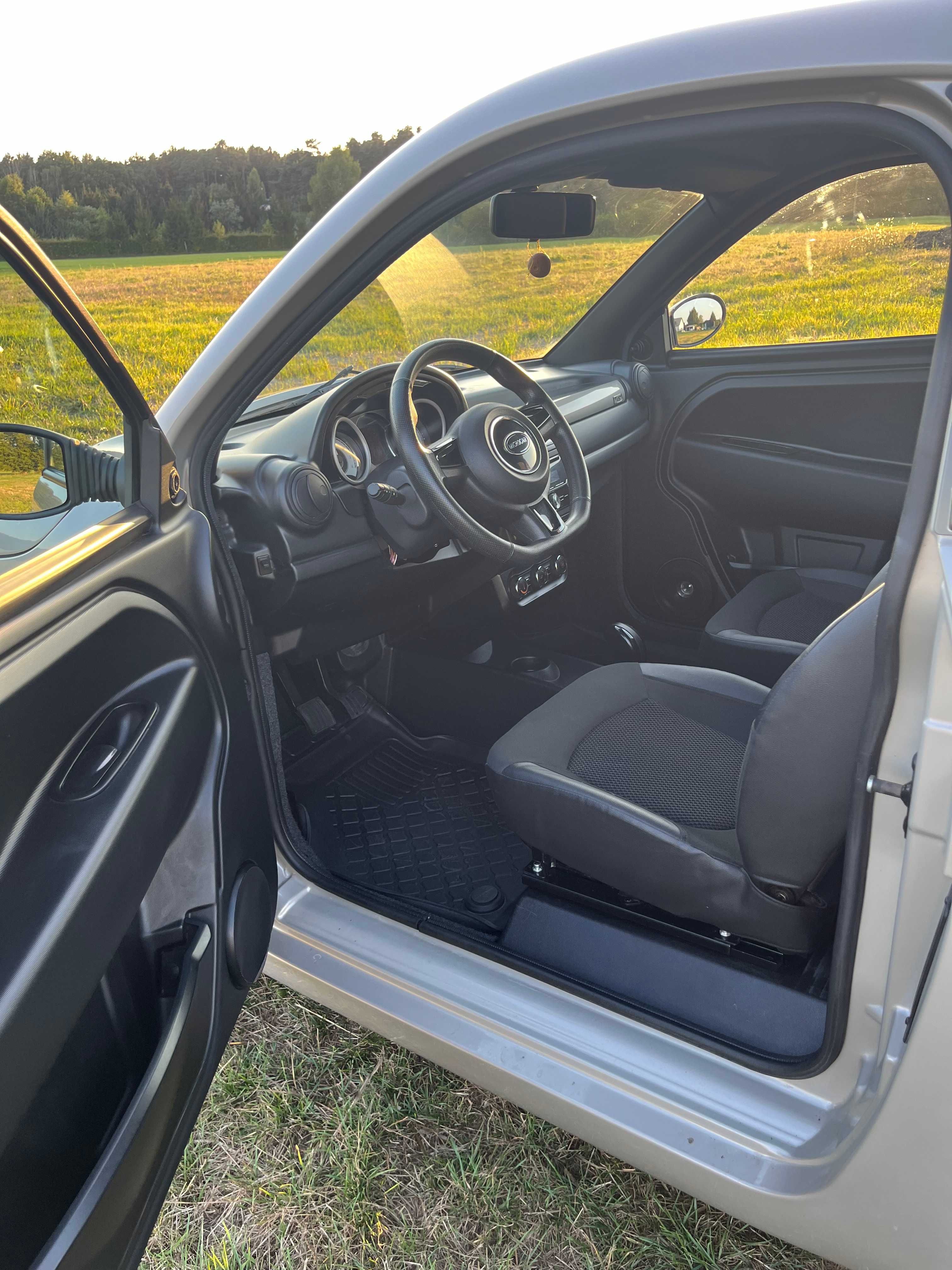 MICROCAR DUE, pojazd od 14 lat, kat AM,2 komplety opon, jak AXIAM, L6e