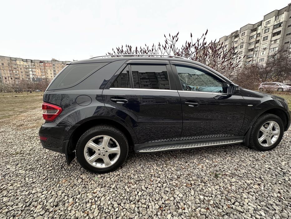 Mercedes-Benz ML 350 CDI Grand Edition (рестайлінг)