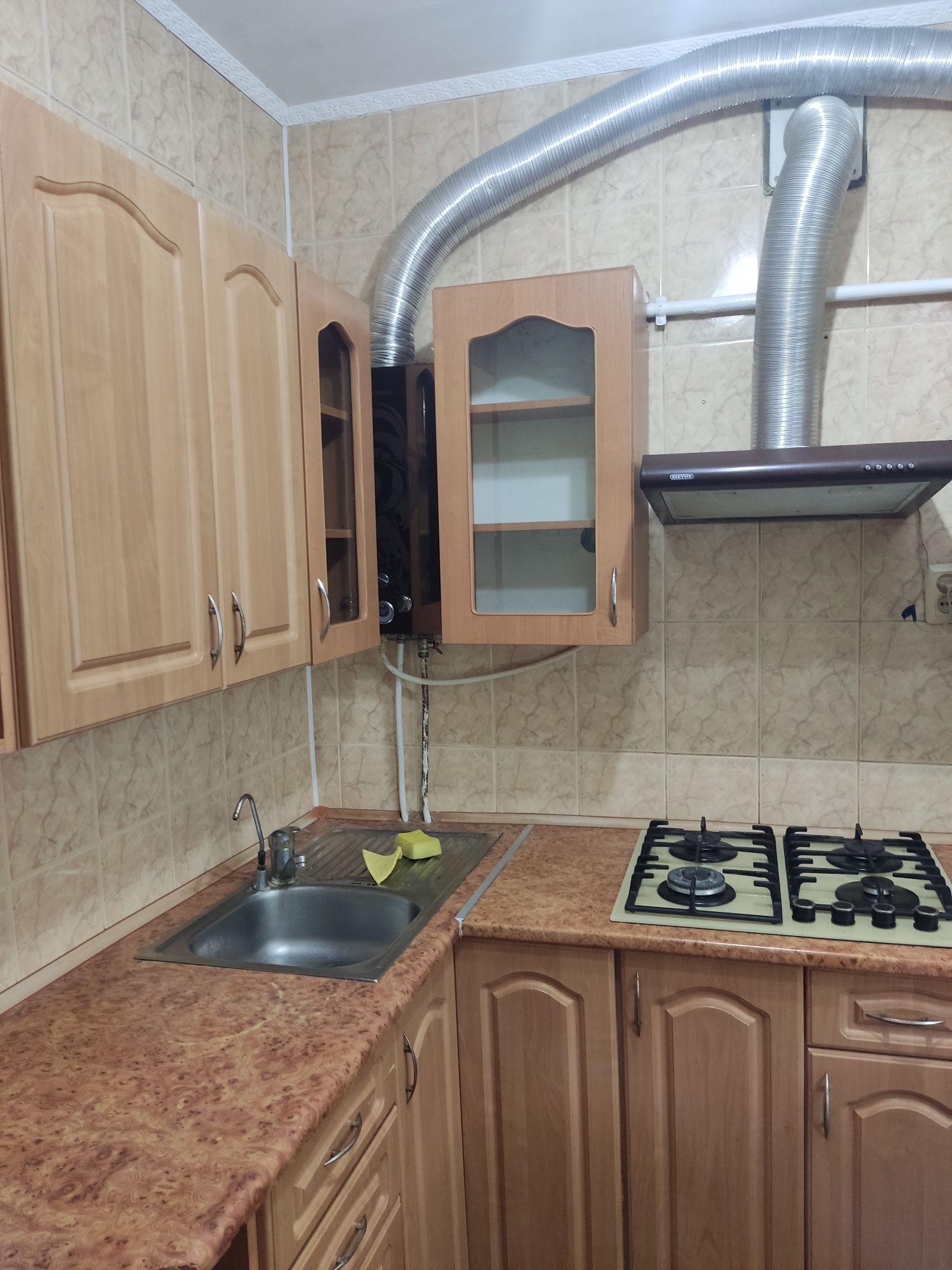 Продам 2-х кімнатну квартиру