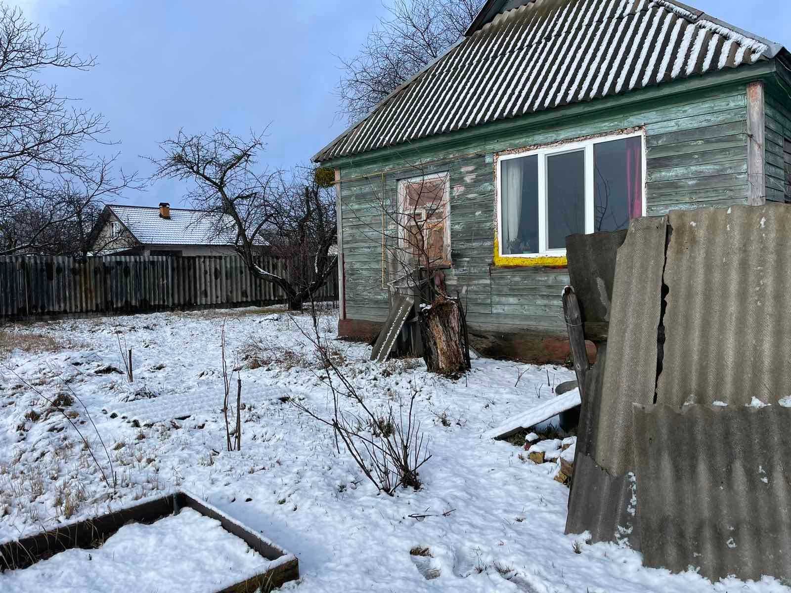 Продам будинок с.Колонщина. Газ,веранда,пічка,погріб,тепла підлога