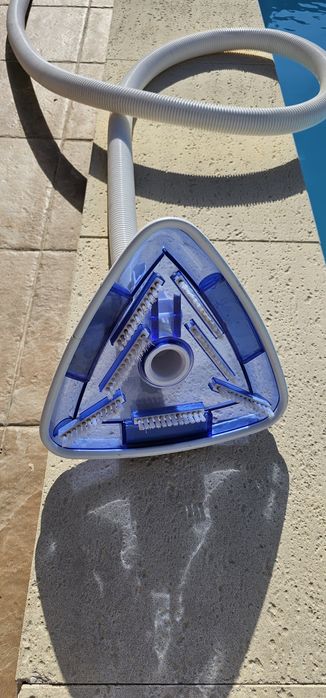 Aspirador piscina bom estado