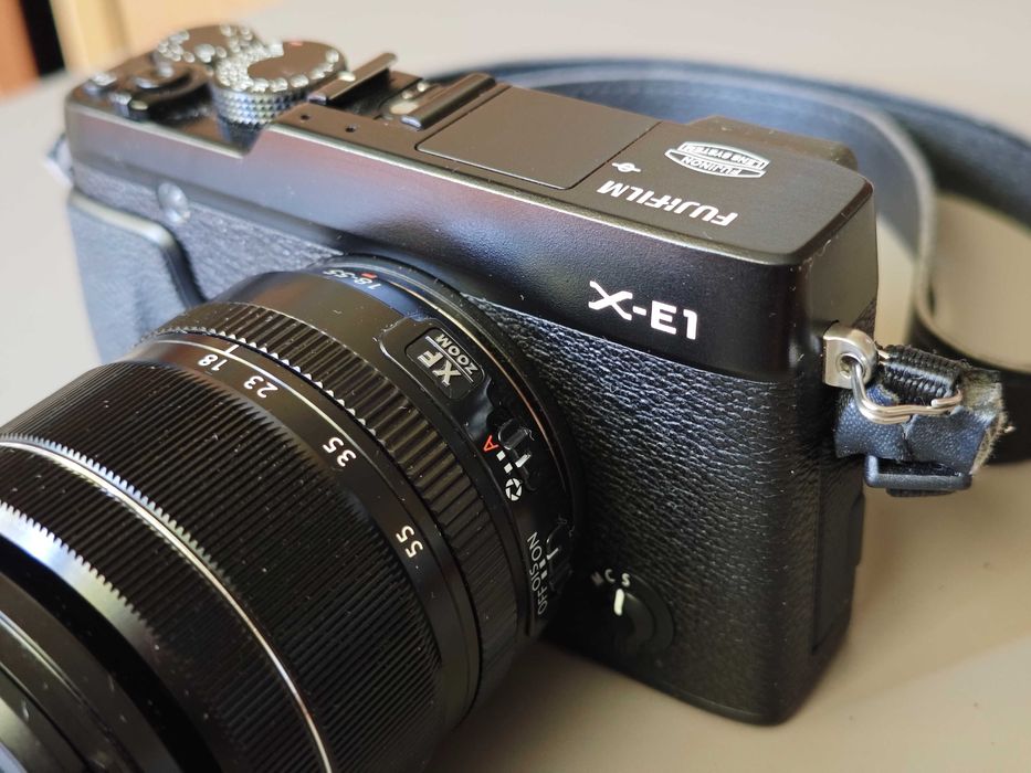 Fujifilm X-E1 Black kit XF18-55mm F2.8-4R LM OIS