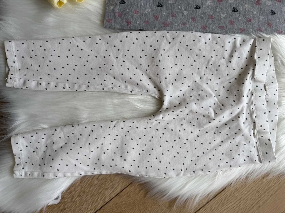 2-pak legginsów spodnie obcisłe białe w kropki szare trójkąty r. 92