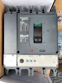 Автомат электрический Schneider 4 полюса  LV432694, 400A