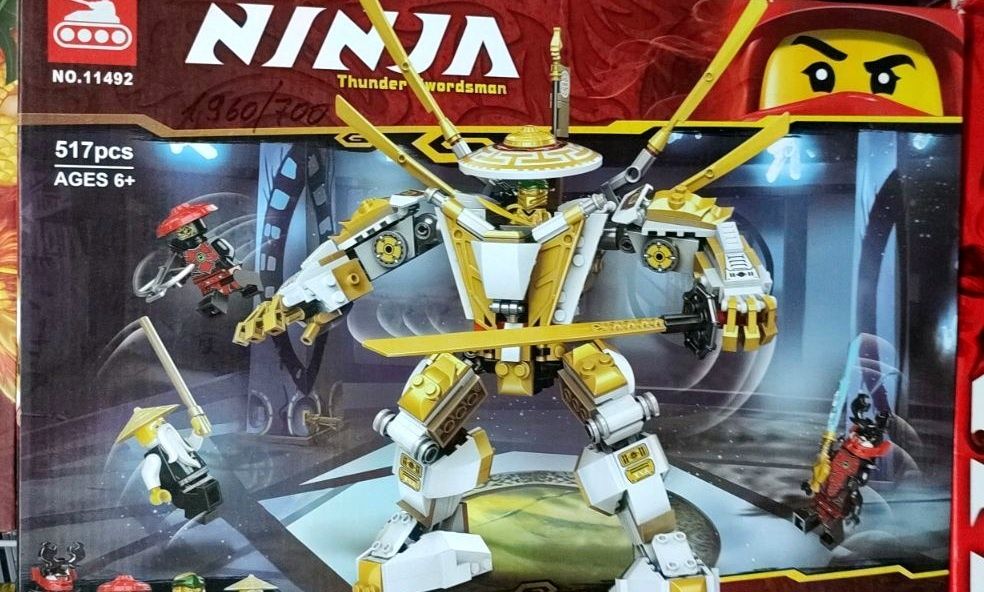 Конструктор Ninjago Водяной робот.  Ninja  Золотой робот