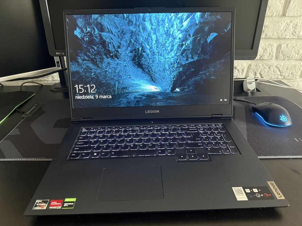 Laptop 17,3"	Legion 5-17 Ryzen 5/16GB/512 GTX1650, 144Hz