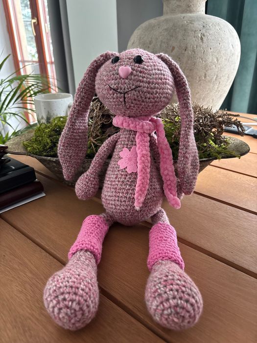 Króliczek z kwiatuszkiem hand made