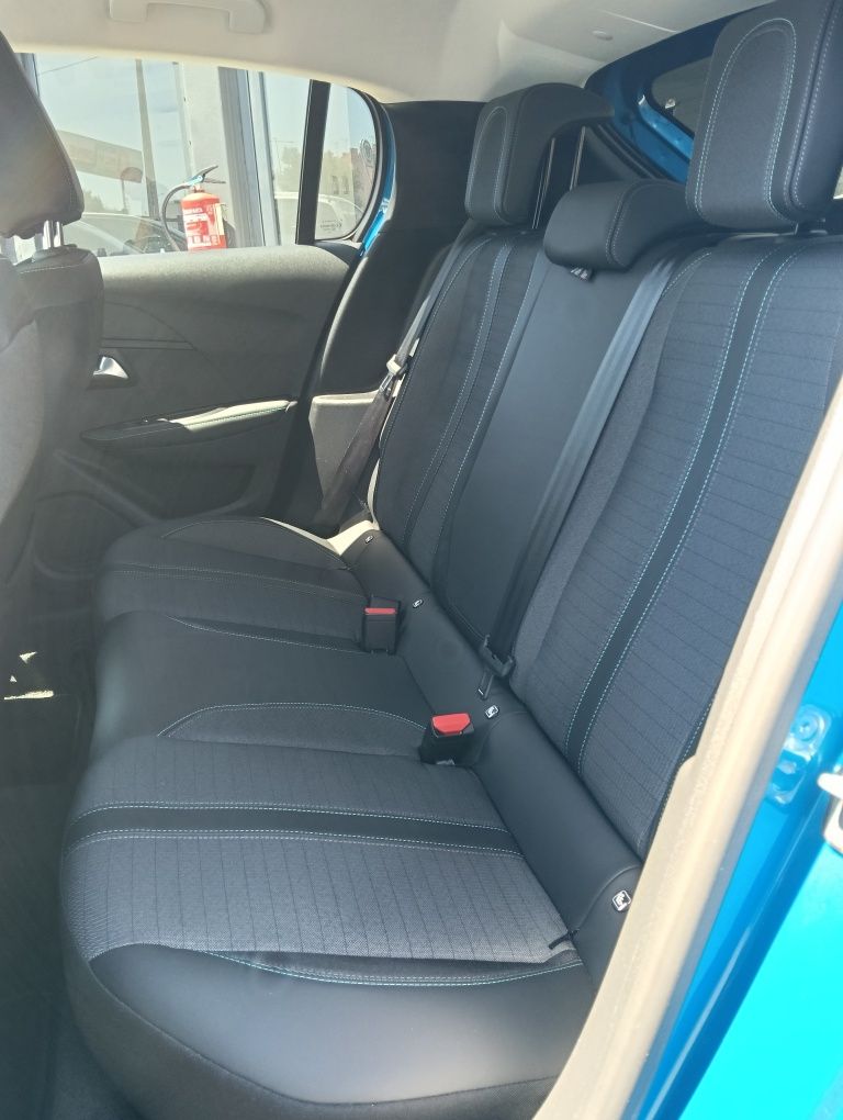 Peugeot e-208 Allure Pack, 02/2023, 23579kms,