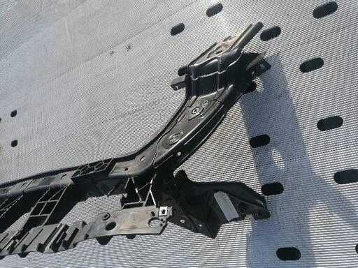 Pas przedni wzmocnienie Mustang 6 VI JR3B-8B041-A