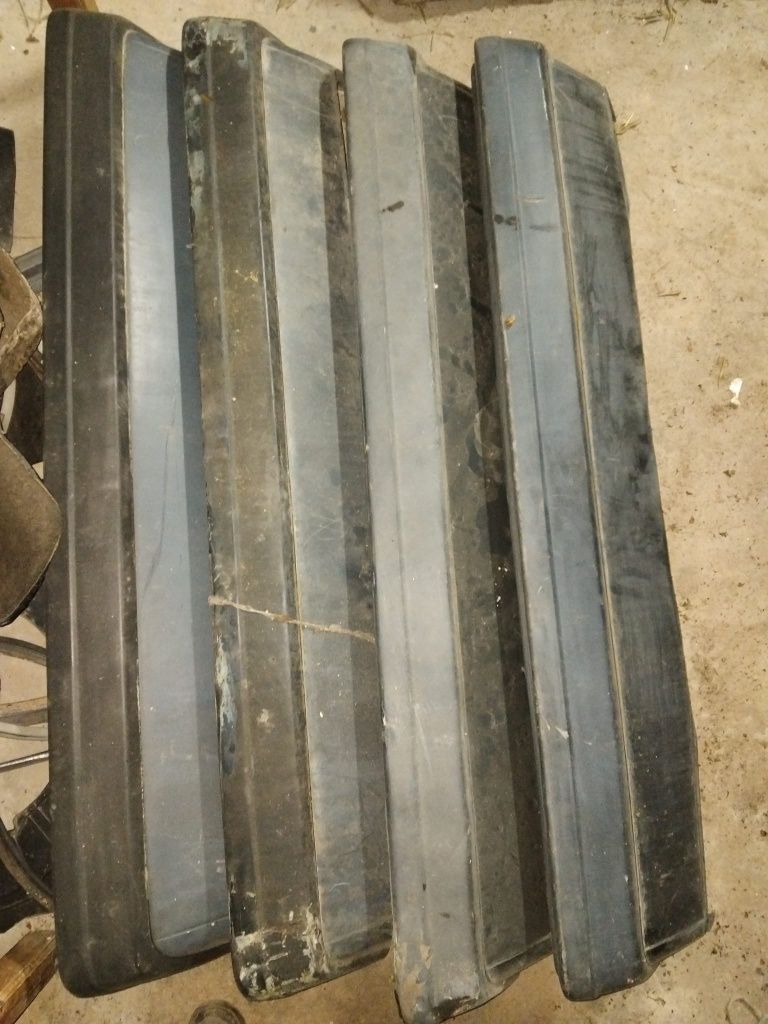 Pára choques traseiros Mercedes 190