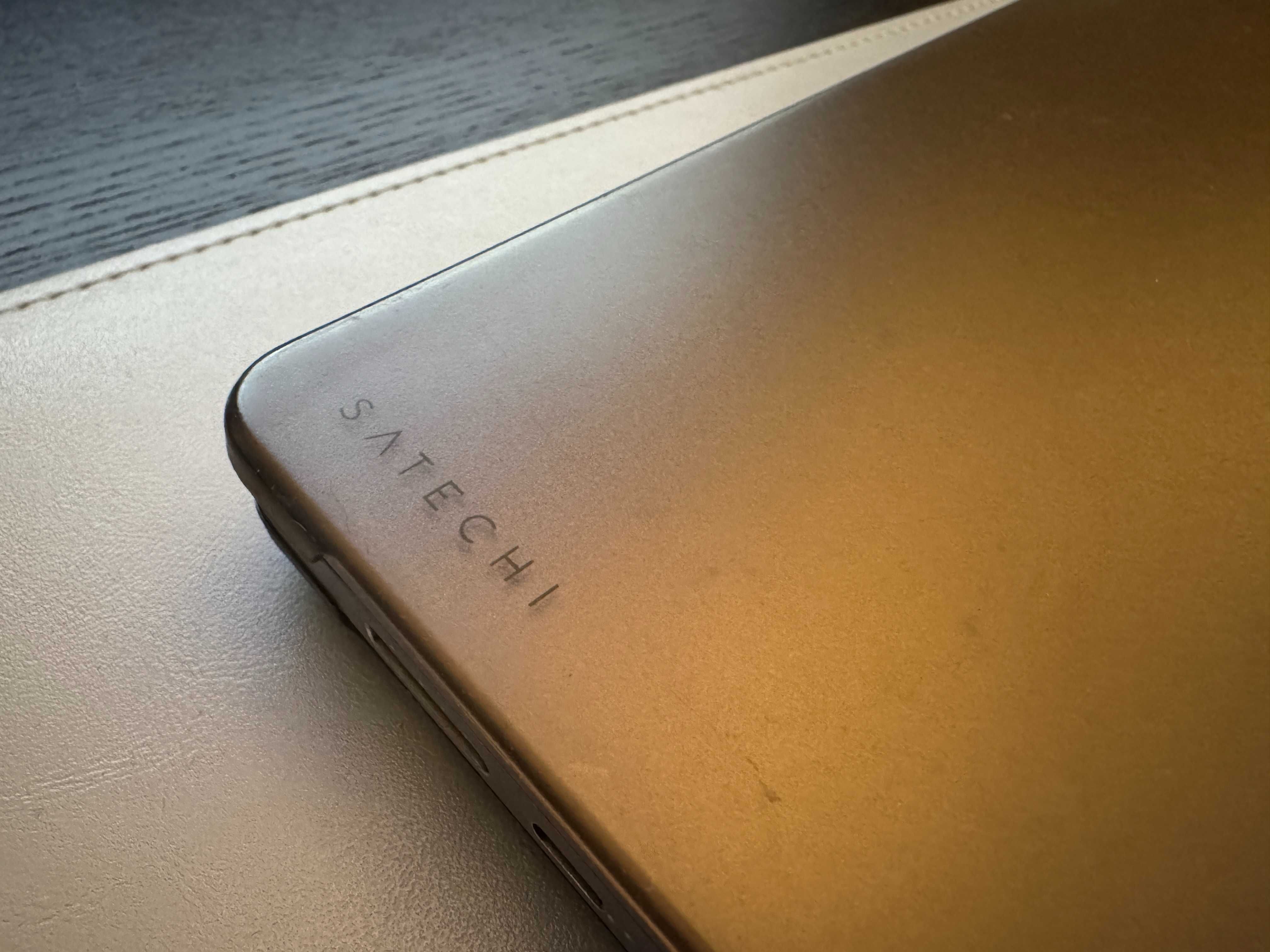 Apple MacBook Pro 16" M2 Pro 12-core CPU
