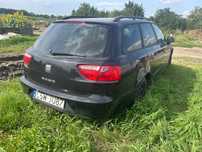Sprzedam Seata EXEO z 2010 roku. Auto ma uszkodzony silnik.