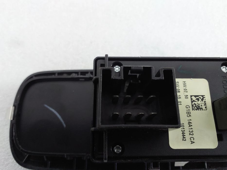 Comando / botão / interruptor vidros frente esquerdo FORD Ka+