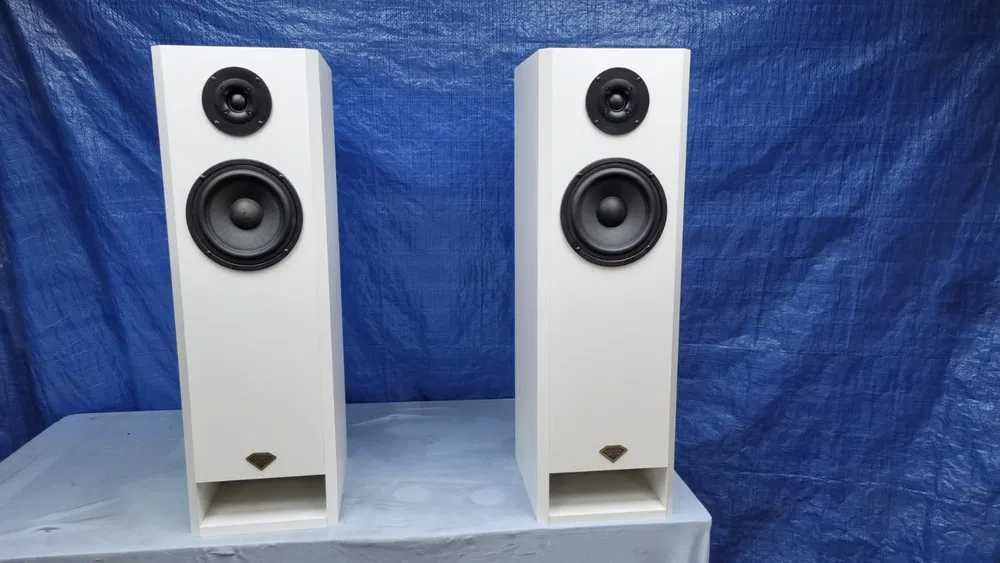 Рупорная акустика Crystal Sound 604 с отличным басом