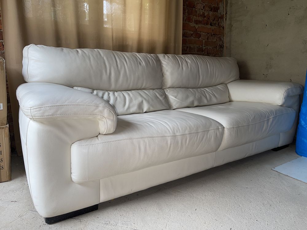 Biala skorzana kanapa sofa