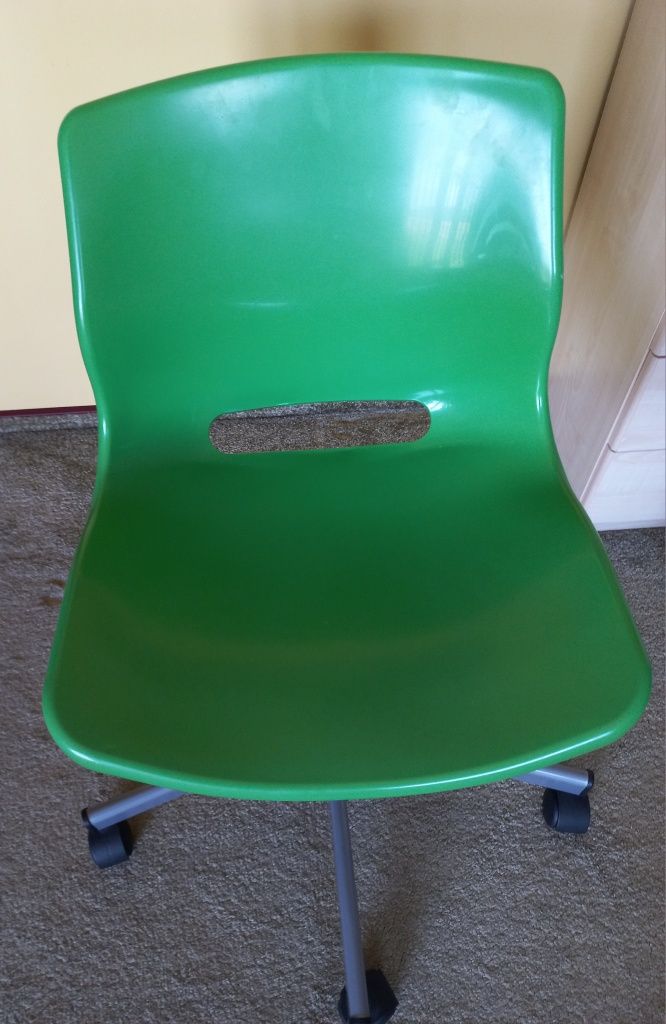 Krzeslo obrotowe dla dzieci Ikea