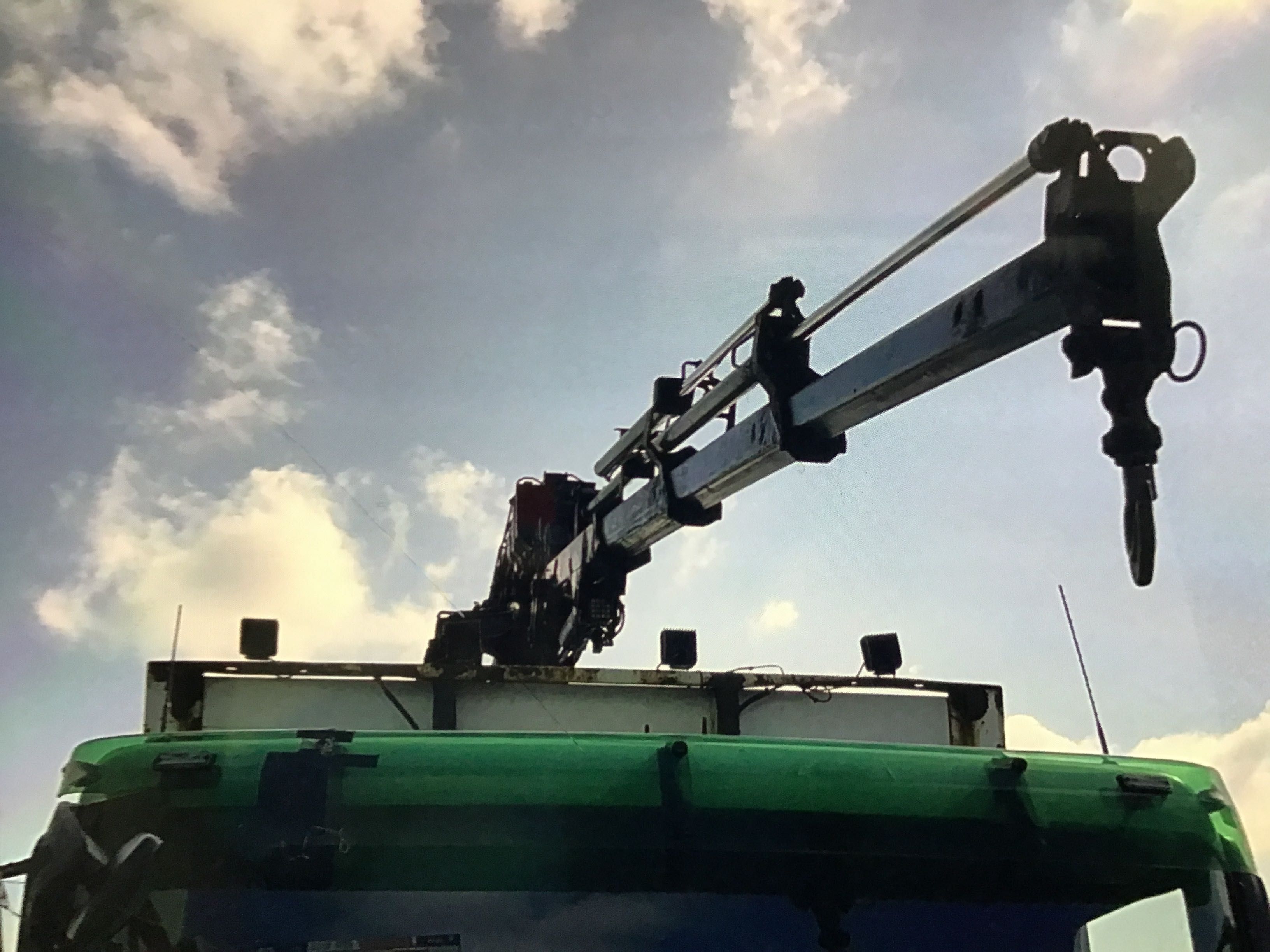 Кран манипулятор. HIAB 322 JIP  XS
