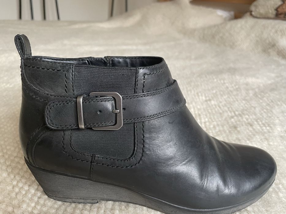 Черевики жіночі вживані 41 розмір фірма clarks