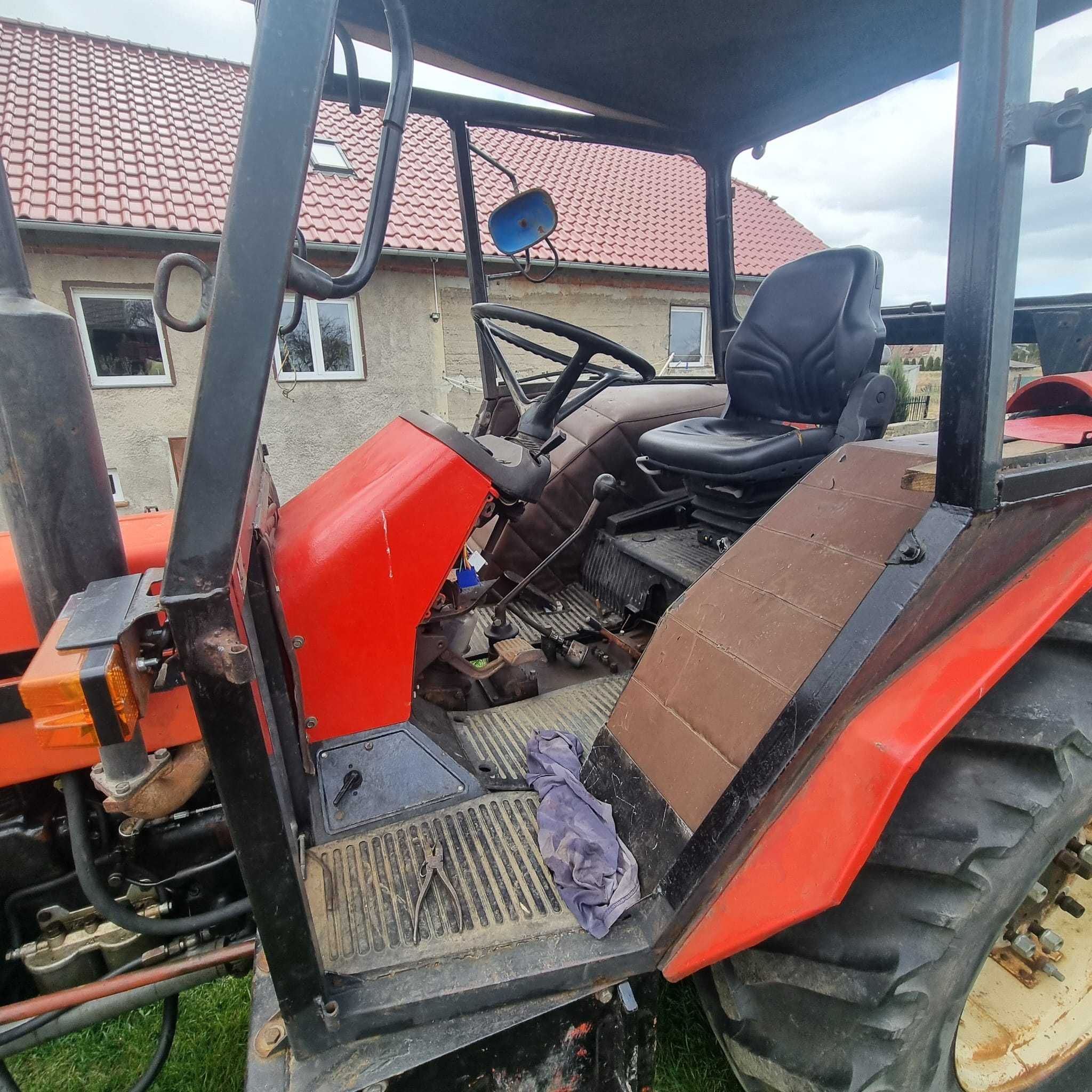 Ciągnik rolniczy Zetor 5211