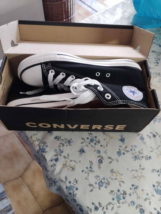 Ténis Converse All Star pretos, 41 novos em caixa.