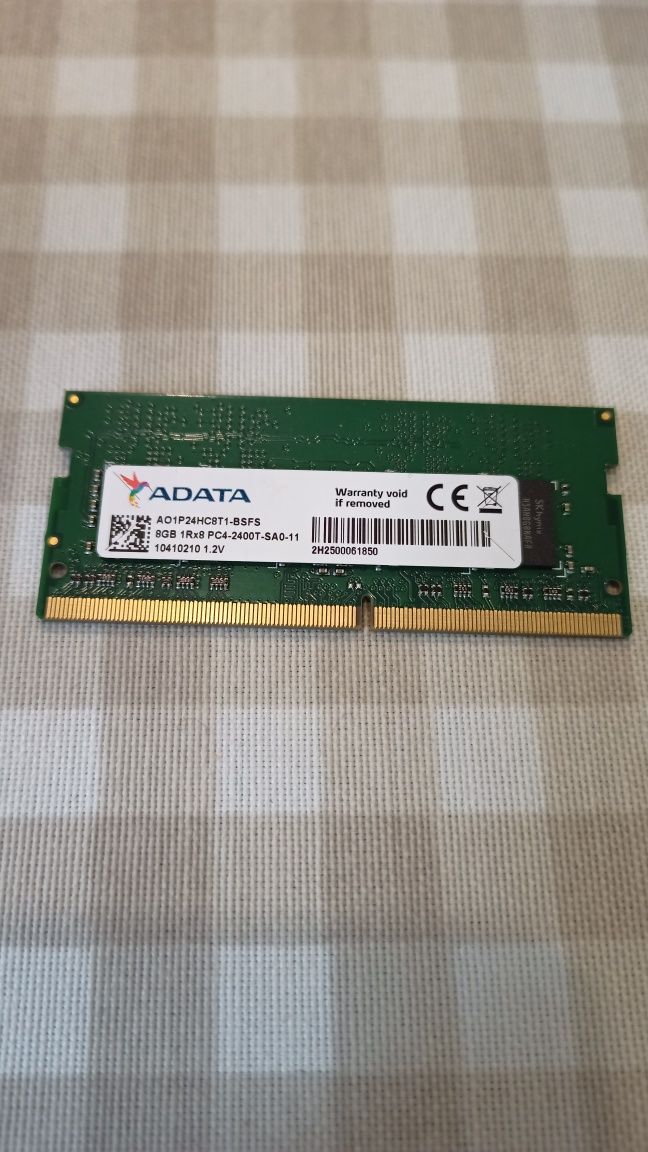 Оперативна пам'ять DDR4 8Gb 2400