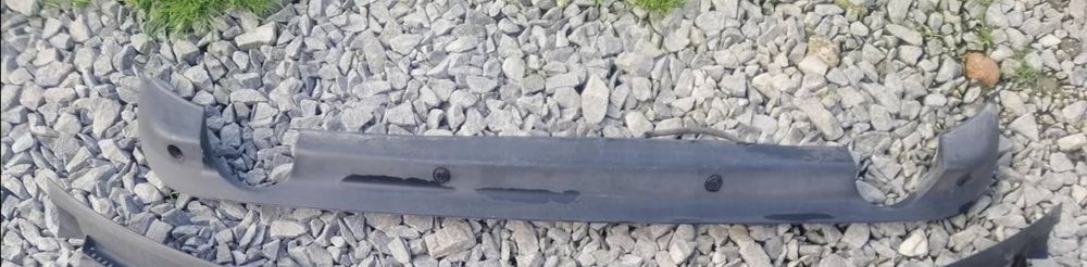 Ауді а6 с5  планка партроніків бампера