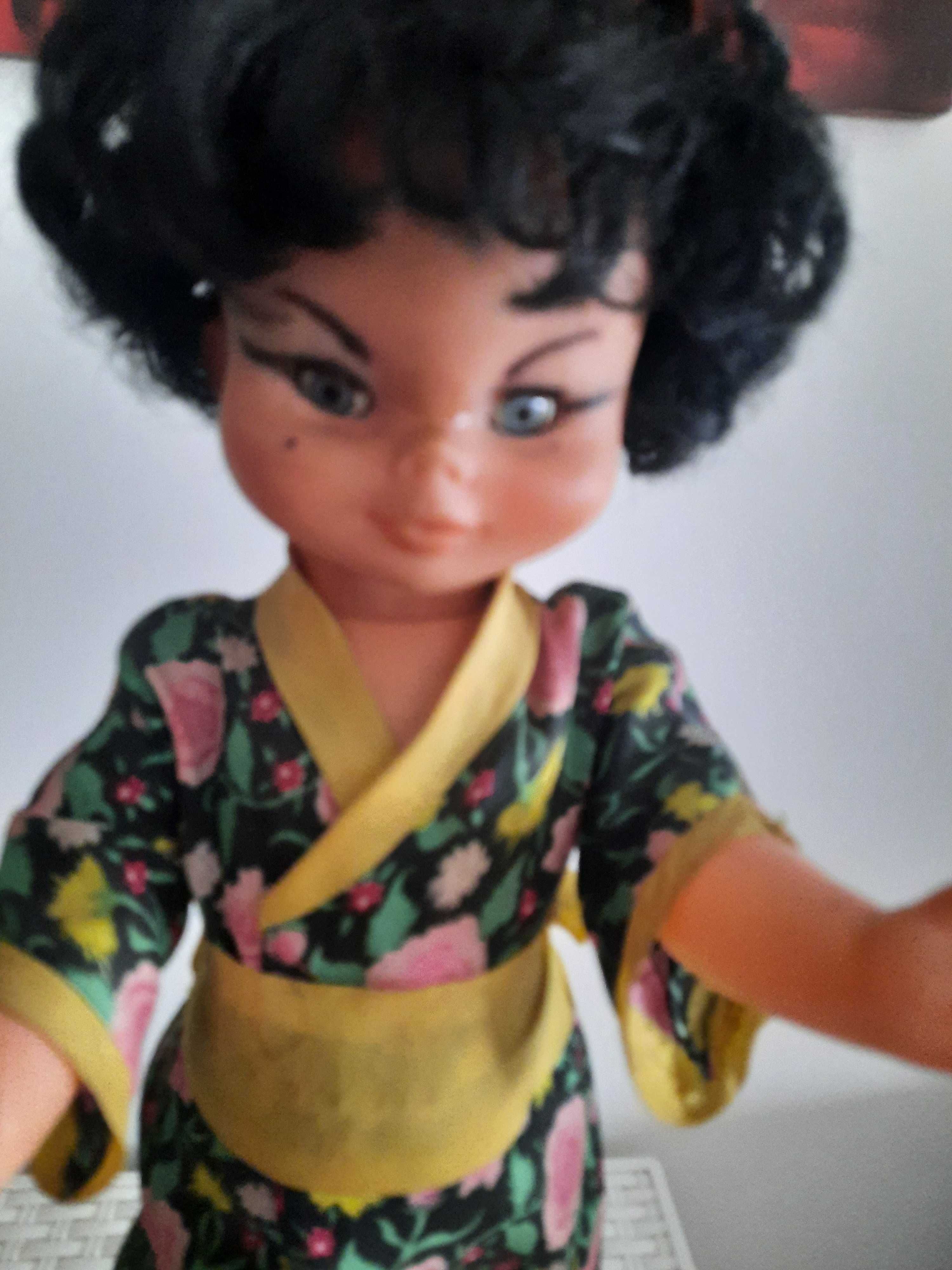Maravilhosa boneca muito antiga