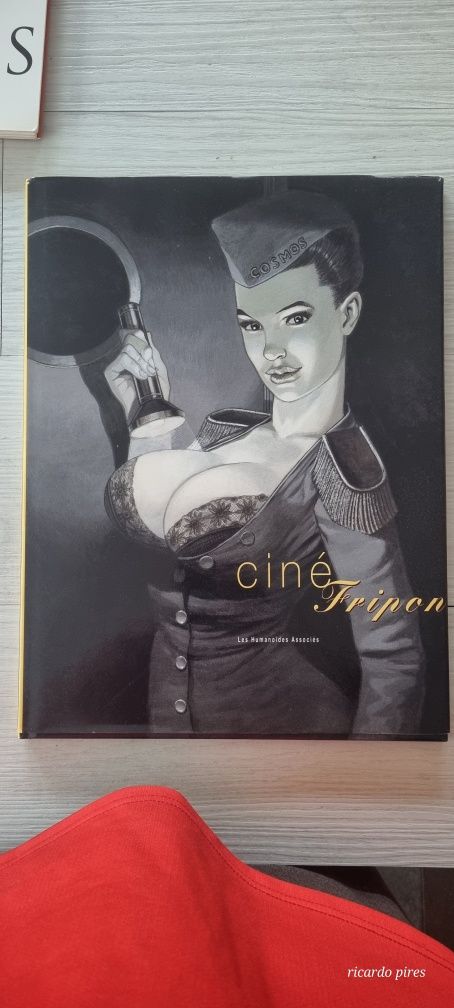 Revistas e livros de pornografia e erotismo.
Vintege excelente excele