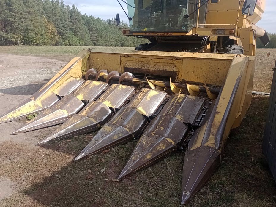 Przystawka heder do kukurydzy 5rzędowy New Holland seria 8000 TX30