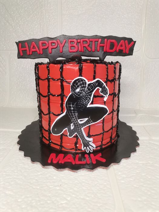 Bolos personalizados (Casamento, Aniversários, Batizados)| Doces e sal