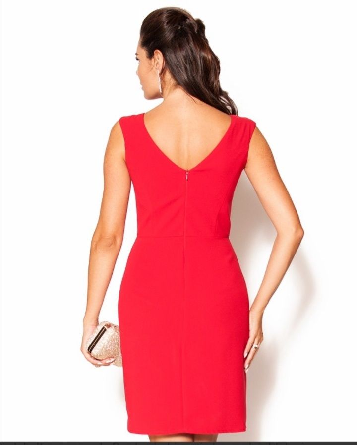 Elegancka sukienka czerwona komunia S