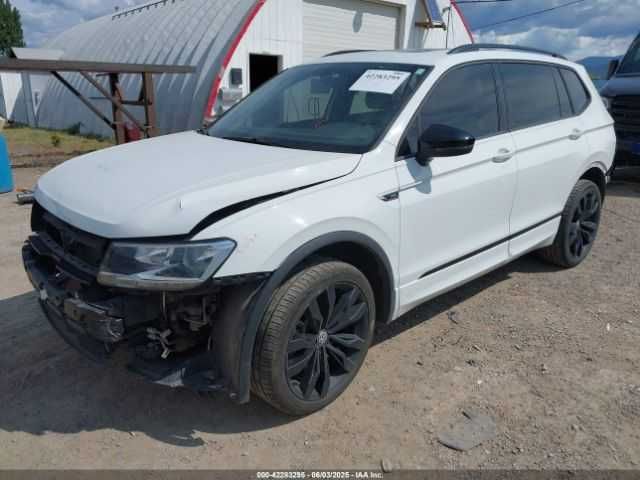 2020 volkswagen TIGUAN SE R-LINE