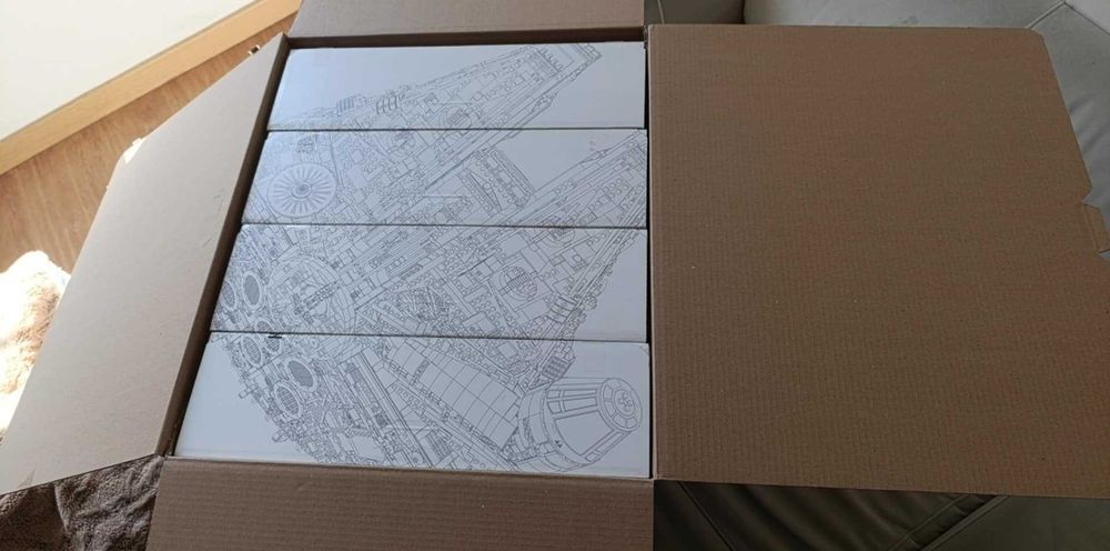 LEGO Millennium Falcon™  - 75192  (montado)