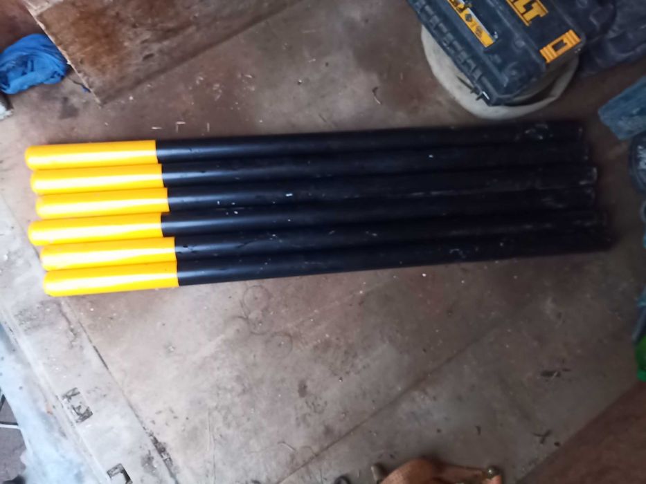 Słupek chodnikowy / parkingowy