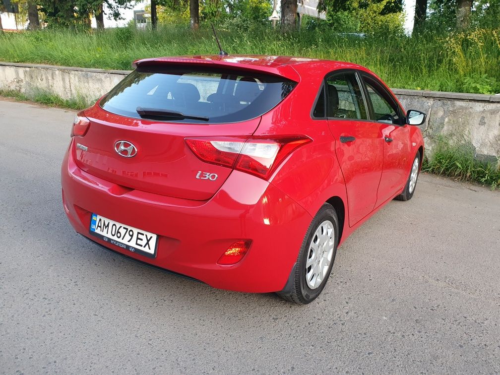 Хюндай і30. 1.4дизель