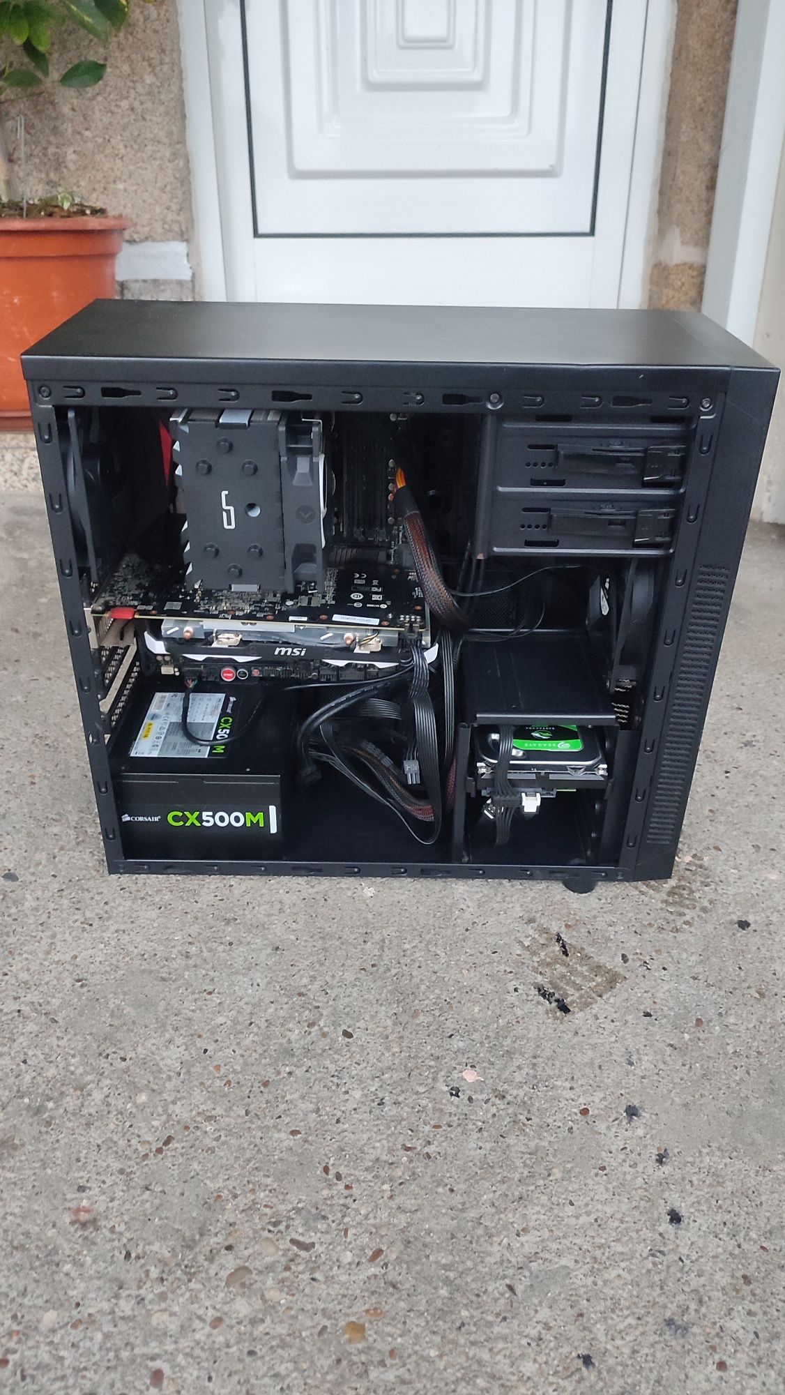 Torres de PC Fixo (Gaming, Edição ou Outros)