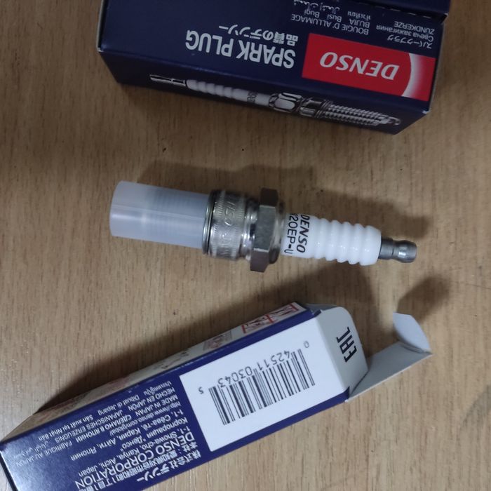 Свічка запалювання DENSO W20ЕP U (D4)3043 ВАЗ 2101-07, 2121 (4 шт.)
Св