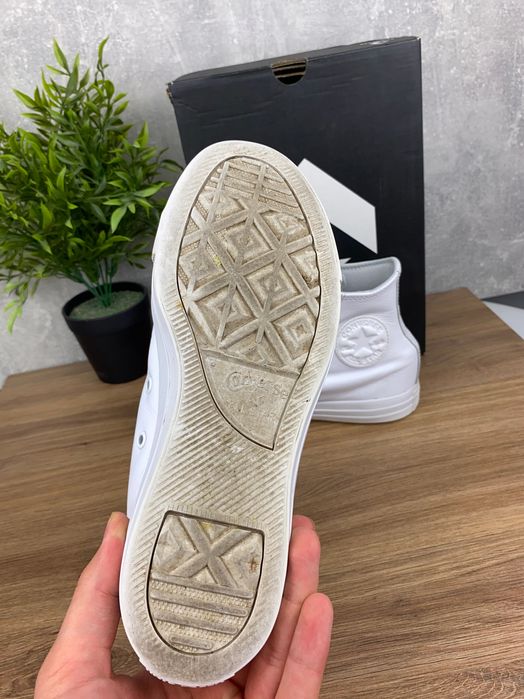 Converse Chuck Taylor All Star Hi r. 37 – białe skórzane trampki