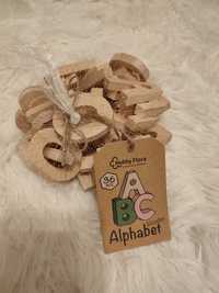 Nowy zestaw drewnianych liter dla dziecka
