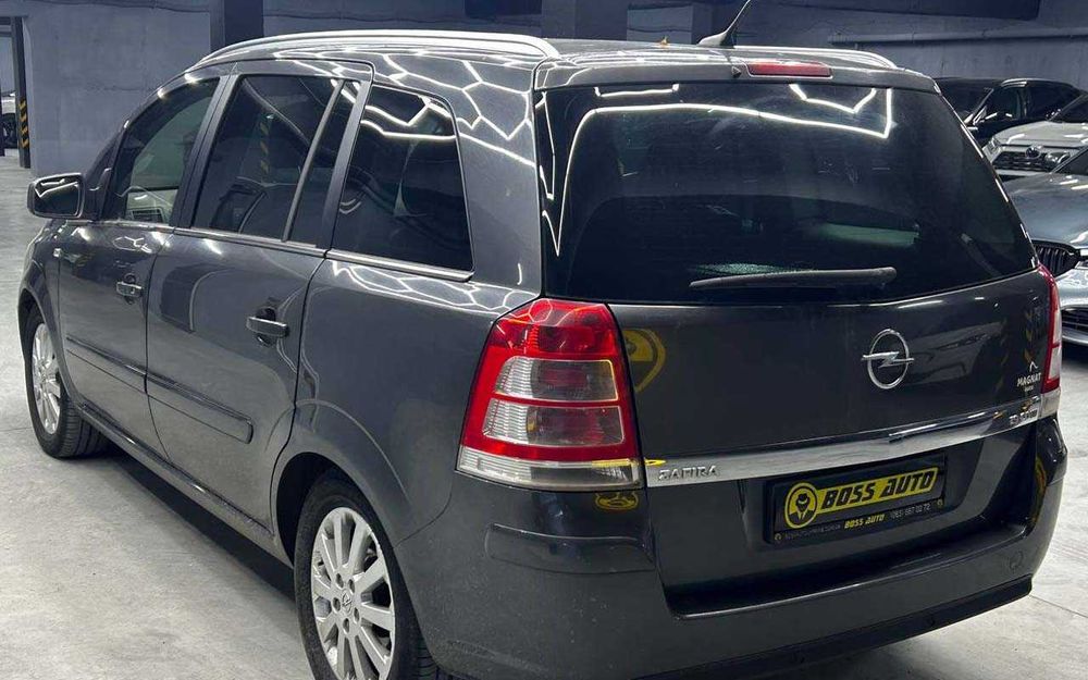 Opel Zafira 2010
