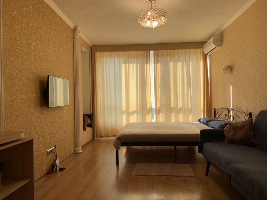 Видова затишна 1 к. Русанівка м. Лівобережна МВЦ Ентузіастів 13. 4 Видова затишна 1 к. Русанівка м. Лівобережна МВЦ Ентузіастів 13