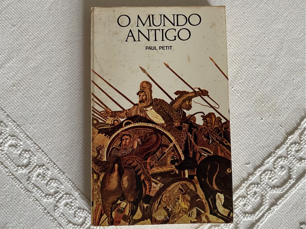 O Mundo Antigo de Paul Petit