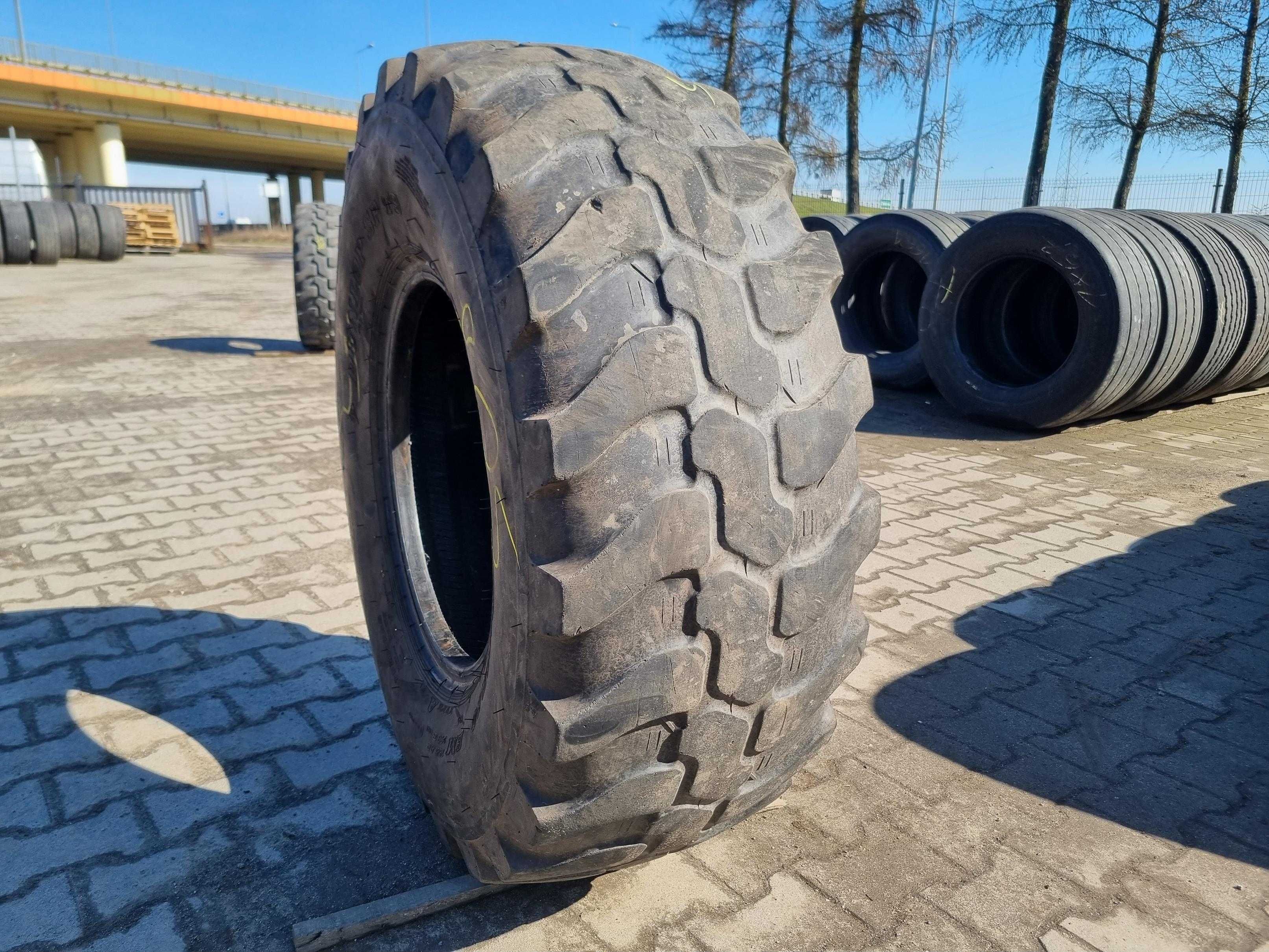 405/70R20, 16/70R20 Opona Przemysłowa  DUNLOP SPT9