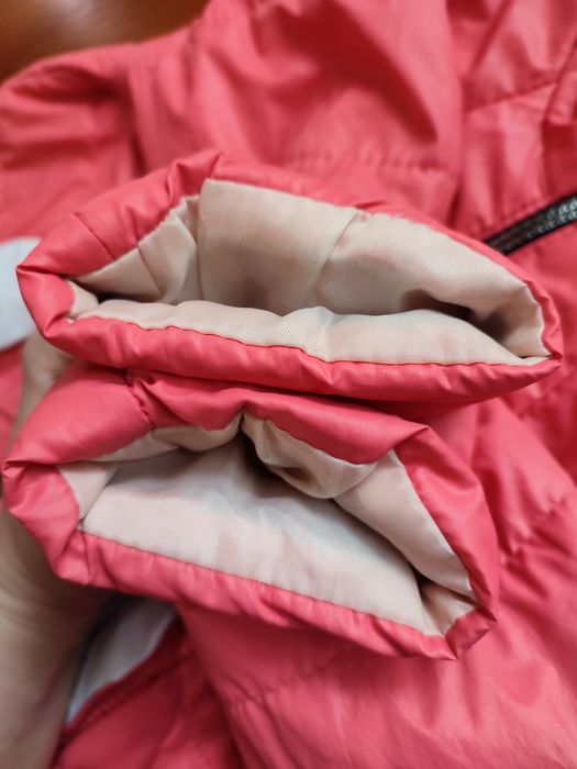 Демісезонна куртка на дівчинку