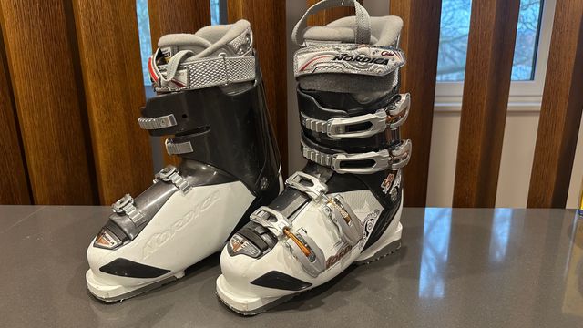 Buty narciarskie damskie Nordica Crusie H30 rozmiar 27