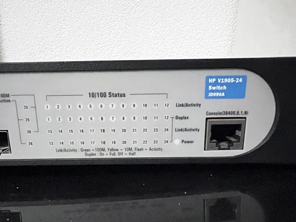 Switch HP 1410 -16 portas