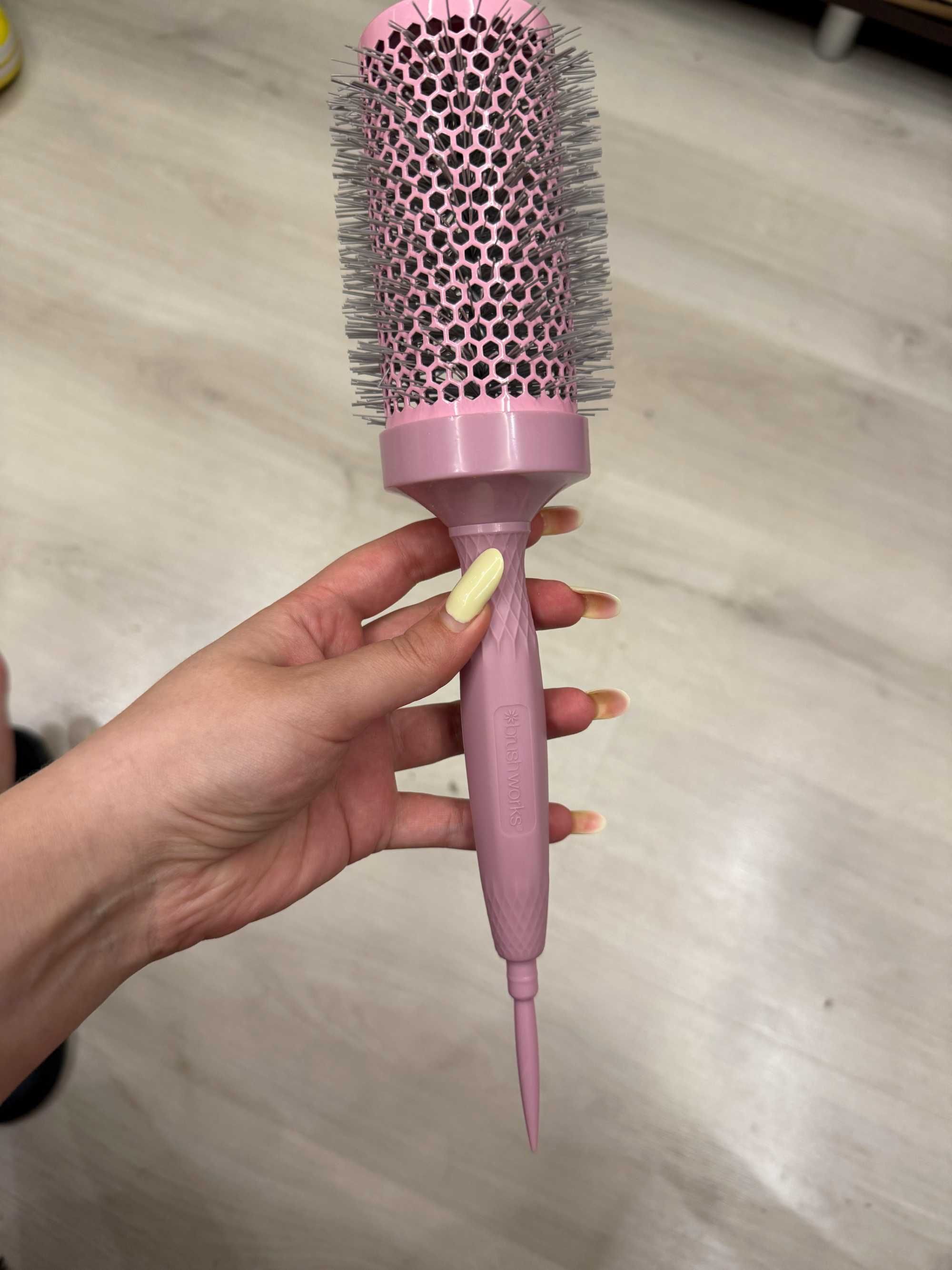 Brushworks Ceramic Round Brush